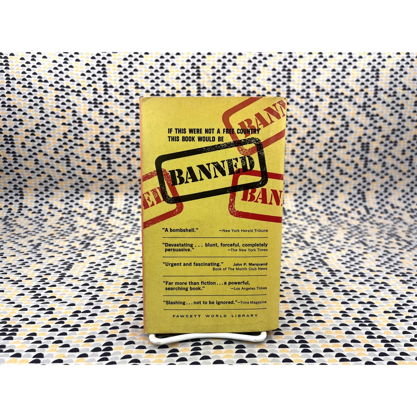 The Ugly American - William J. Lederer & Eugene Burdick - Crest Books - Marlon Brando - Movie Tie-In Edition