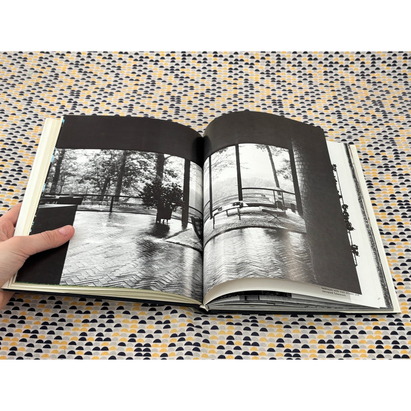 Philip Johnson - Library of Contemporary Architects - Simon and Schuster - Hardcover
