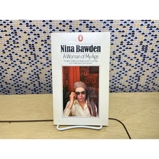 A Woman of My Age - Nina Bawden - Penguin Books -  Paperback
