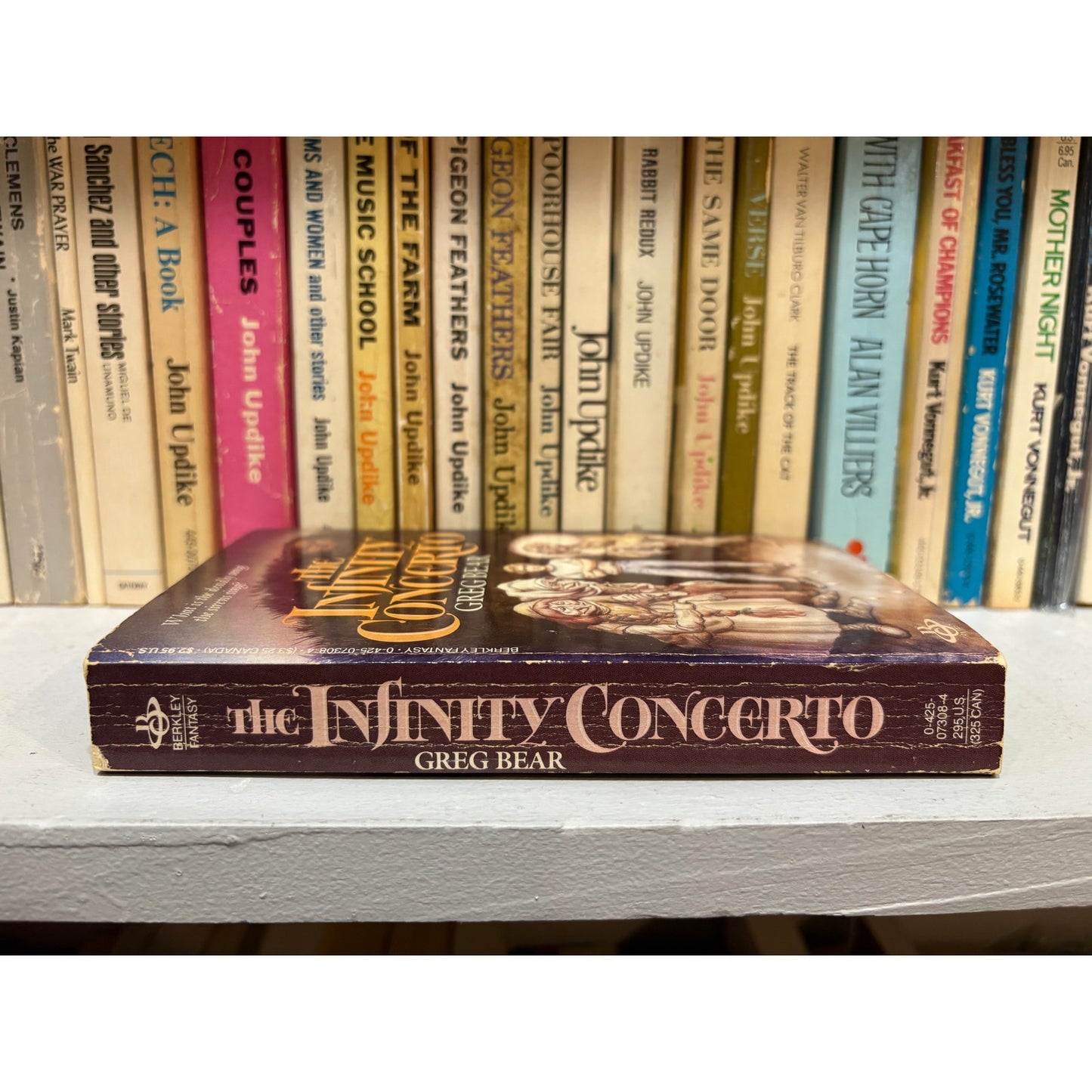 The Infinity Concerto - Greg Bear - Berkley - Paperback