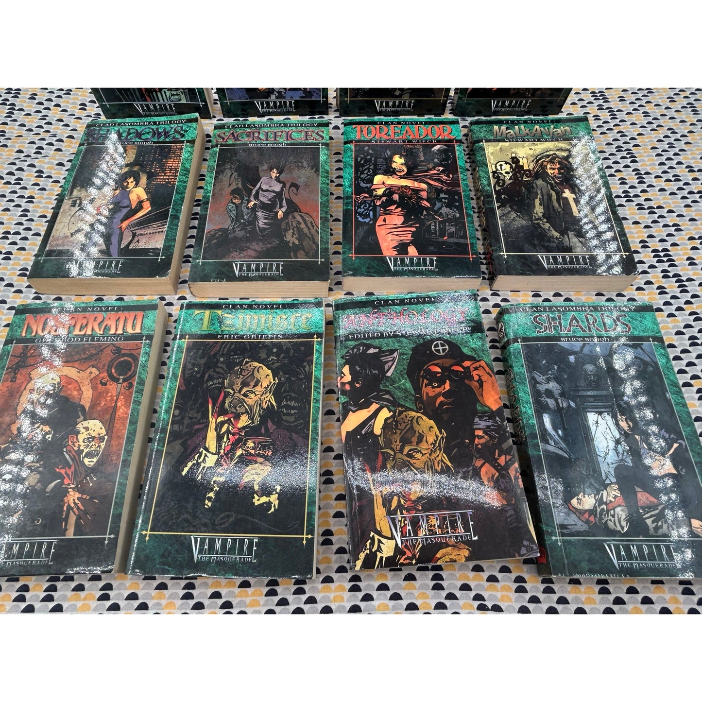 Vampire The Masquerade  - Lot Of 12 - Clan Novels -  Paperback  Books - Clad Losombra