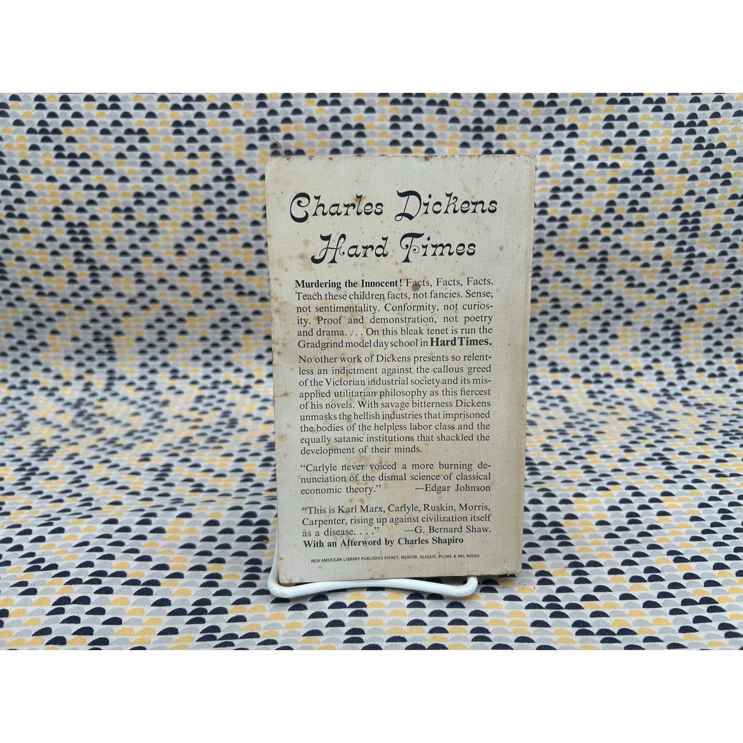 Hard Times - Charles Dickens - Vintage Paperback Book - Signet Classics Edition