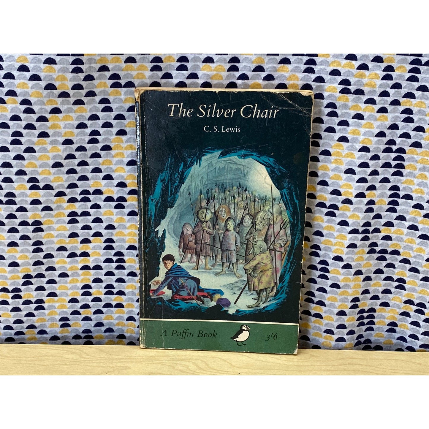 The Silver Chair - Book 4 in The Chronicles of Narnia - C.S. Lewis - Vintage Paperback - Puffin Edition