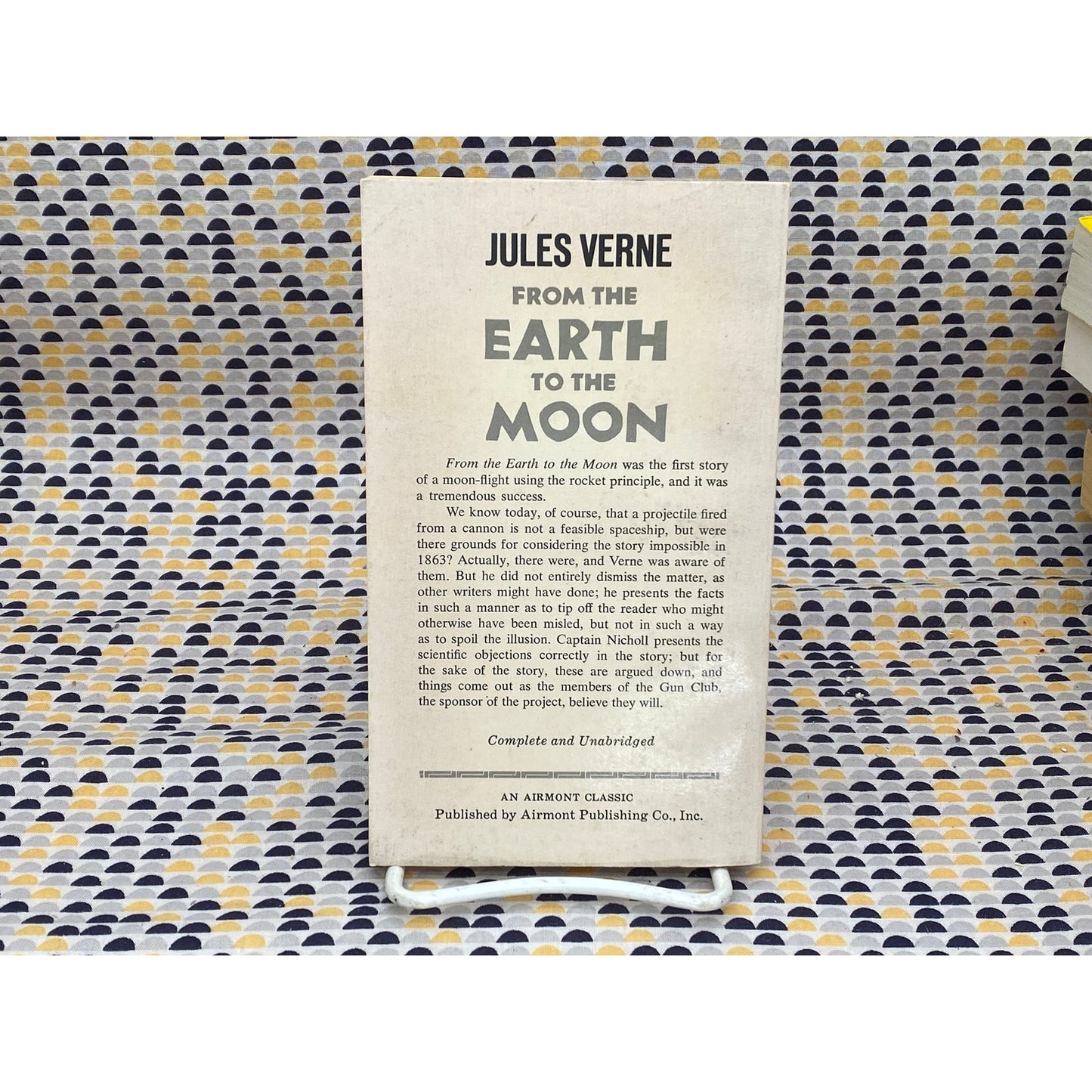 From the Earth to the Moon - Jules Verne - Vintage Paperback Book - Airmont