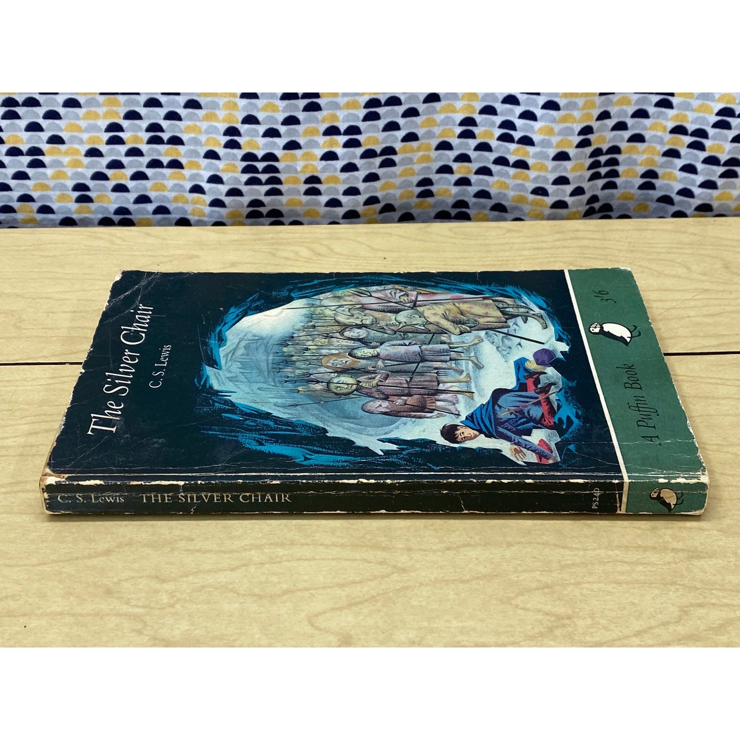 The Silver Chair - Book 4 in The Chronicles of Narnia - C.S. Lewis - Vintage Paperback - Puffin Edition